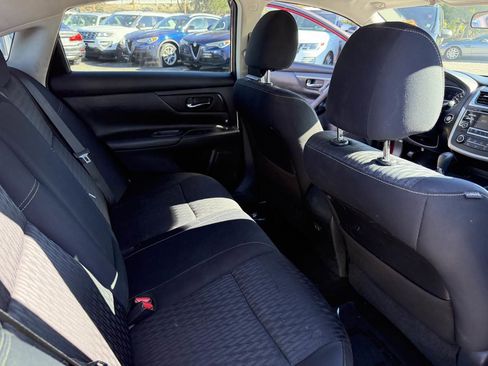 Used 2018 Nissan Altima 2.5 S w/ S Convenience Package image 16