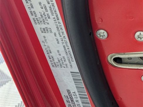 Used 2021 RAM 1500 Classic SLT image 32