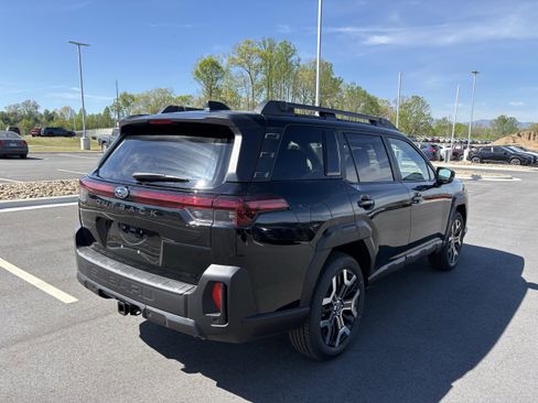 New 2026 Subaru Outback Touring XT AWD/4WD image 9
