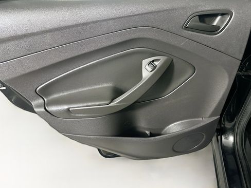 Used 2016 Ford Escape S image 24