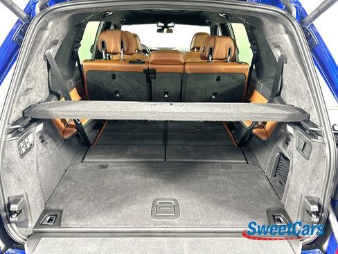 Used 2025 BMW X7 M60i image 50
