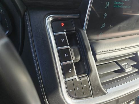 Used 2024 Chevrolet Tahoe LT image 25