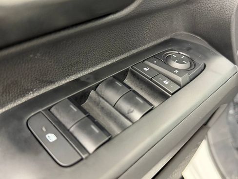 Certified 2026 Toyota Tacoma SR5 AWD/4WD image 20
