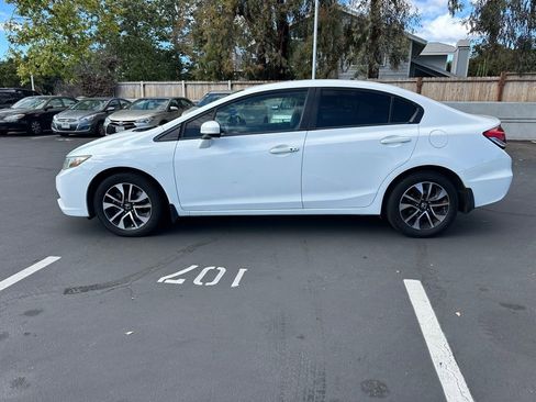 Used 2015 Honda Civic EX image 2