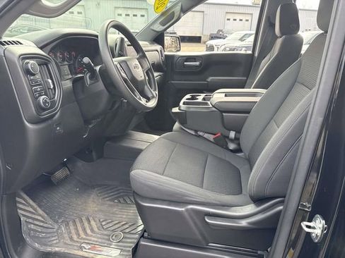 Used 2021 Chevrolet Silverado 1500 Custom Trail Boss AWD/4WD image 22