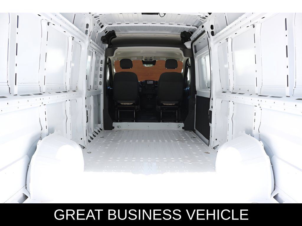 Used 2025 RAM ProMaster 3500 w/ Quick Order Package 22G SLT FWD image 13