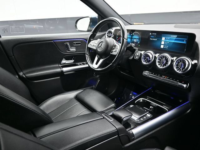 Used 2023 Mercedes-Benz GLA 250 4MATIC w/ Premium Package image 20