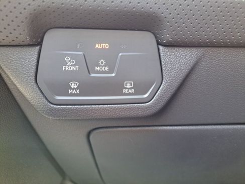 New 2026 Volkswagen Atlas Cross Sport SEL R-Line image 14