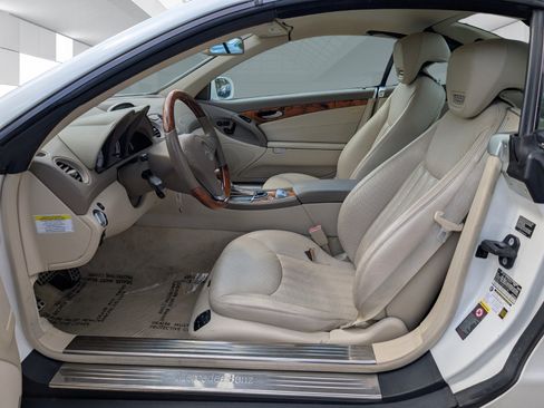 Used 2009 Mercedes-Benz SL 550 image 5