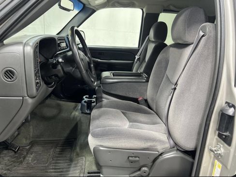 Used 2007 GMC Sierra 2500 SLE w/ Snow Plow Prep Package image 2