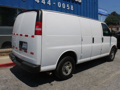 Used 2021 Chevrolet Express 2500 RWD image 6