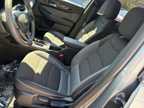 Used 2025 Chevrolet TrailBlazer LT image 32