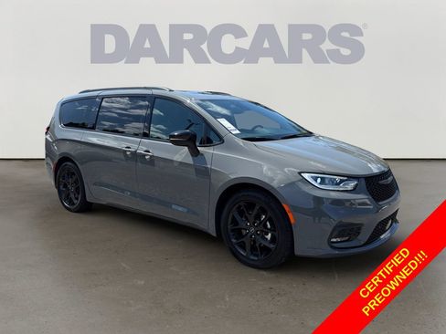 Used 2025 Chrysler Pacifica Limited FWD image 1