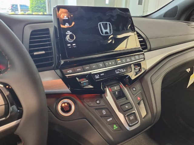 Certified 2026 Honda Odyssey Sport-L image 7