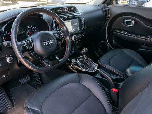 Used 2018 Kia Soul ! w/ Tech Package image 9