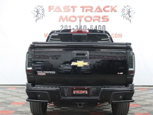 Used 2019 Chevrolet Colorado Z71 AWD/4WD image 5