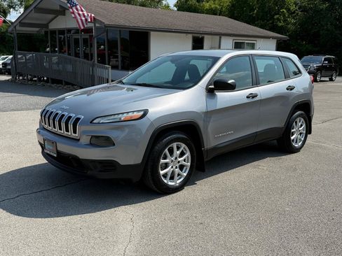 Used 2014 Jeep Cherokee Sport FWD image 11
