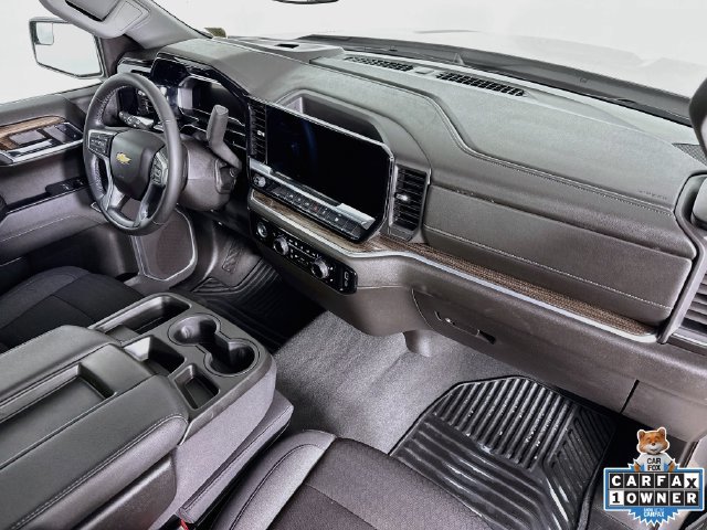 Used 2024 Chevrolet Silverado 1500 LT AWD/4WD image 30