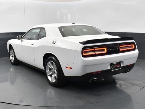 Used 2023 Dodge Challenger SXT image 6
