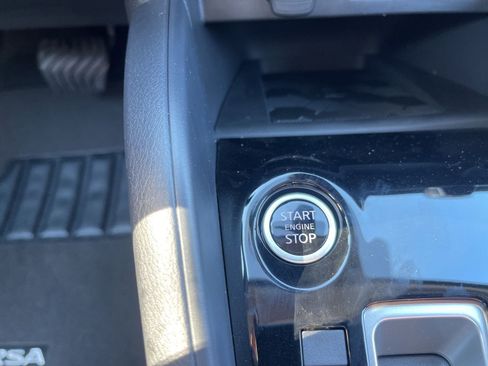 New 2025 Nissan Versa SR image 27