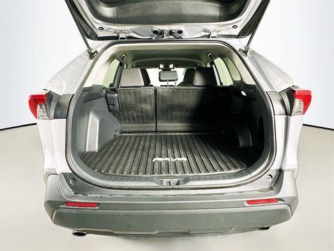 Used 2024 Toyota RAV4 XLE image 25