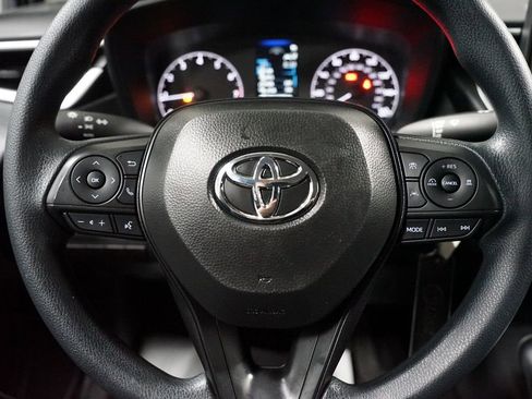 Certified 2025 Toyota Corolla LE image 12