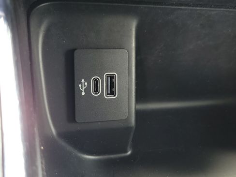 Used 2025 Ford F150 XLT w/ Equipment Group 301A Standard AWD/4WD image 10