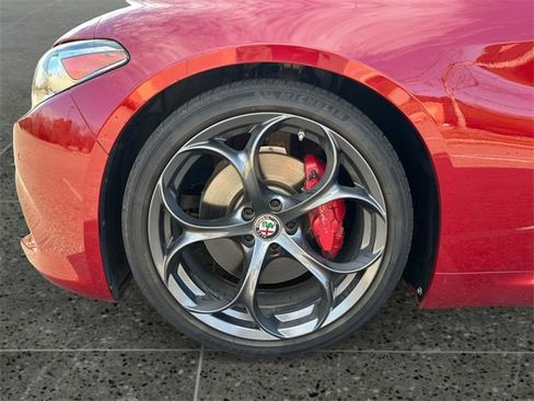 Used 2017 Alfa Romeo Giulia Ti w/ TI 19" Sport Package image 14