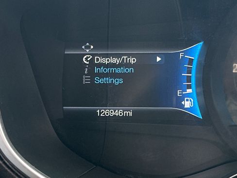 Used 2019 Ford Fusion Energi Titanium FWD image 25