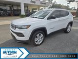 Used 2022 Jeep Compass Latitude image 2