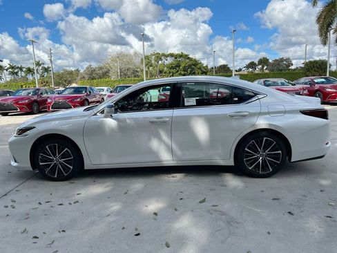 New 2025 Lexus ES 350 350 image 4
