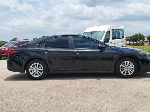 Used 2026 Toyota Camry LE FWD image 29