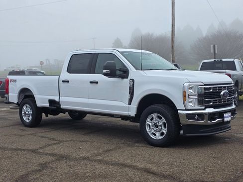 New 2026 Ford F350 XLT w/ FX4 Off-Road Package image 24