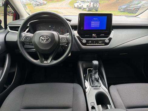 Used 2025 Toyota Corolla LE FWD image 22