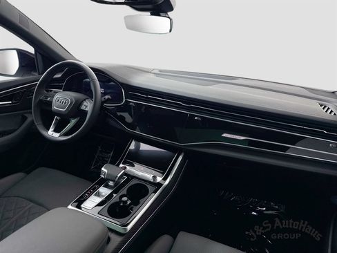 Used 2024 Audi SQ8 Prestige w/ Prestige Package AWD/4WD image 31