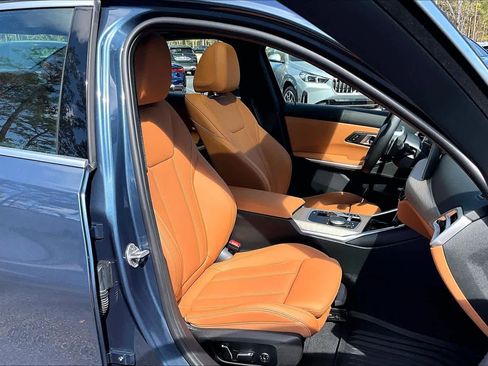 Certified 2025 BMW 330i xDrive Sedan w/ Premium Package image 9