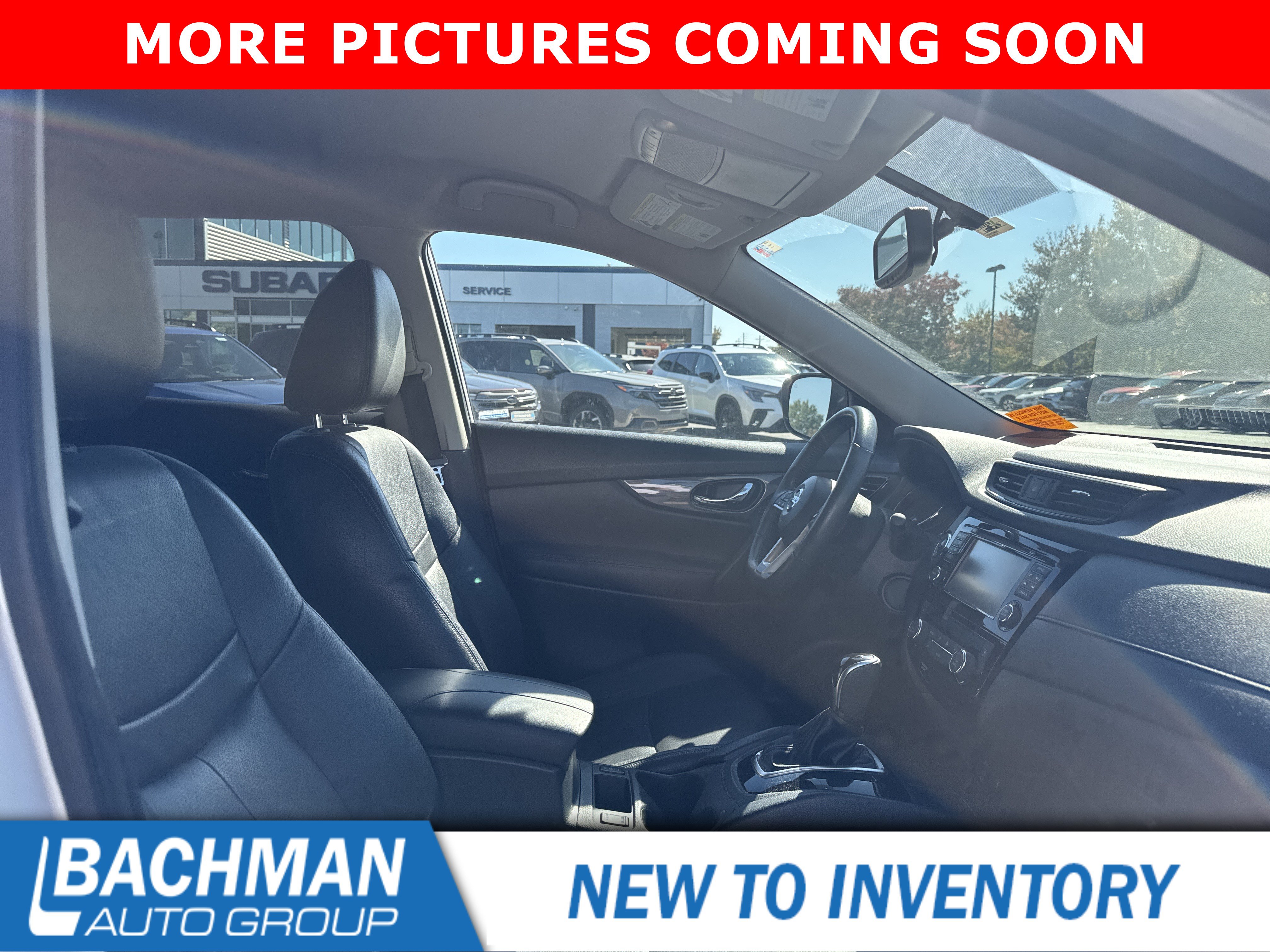 Used 2017 Nissan Rogue SV w/ SV Premium Package AWD/4WD image 4