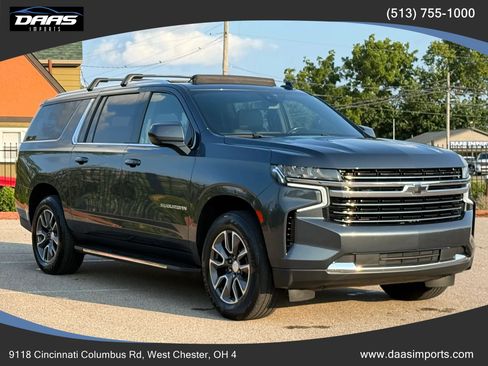 Used 2021 Chevrolet Suburban LT AWD/4WD image 3