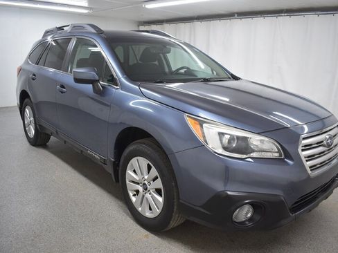 Used 2017 Subaru Outback 2.5i Premium image 1