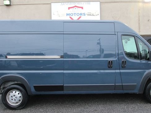 Used 2018 RAM ProMaster 2500 image 4