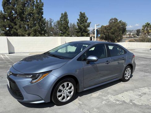 Used 2025 Toyota Corolla LE image 7