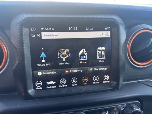 Used 2021 Jeep Gladiator Mojave AWD/4WD image 27