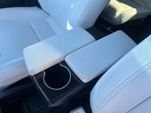 Used 2016 Tesla Model X image 15