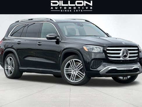Used 2024 Mercedes-Benz GLS 450 4MATIC image 2