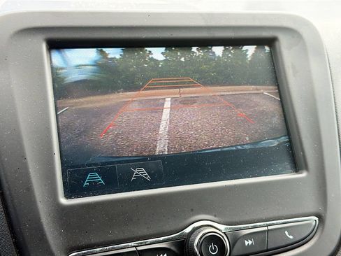 Used 2018 Chevrolet Equinox LS FWD image 15