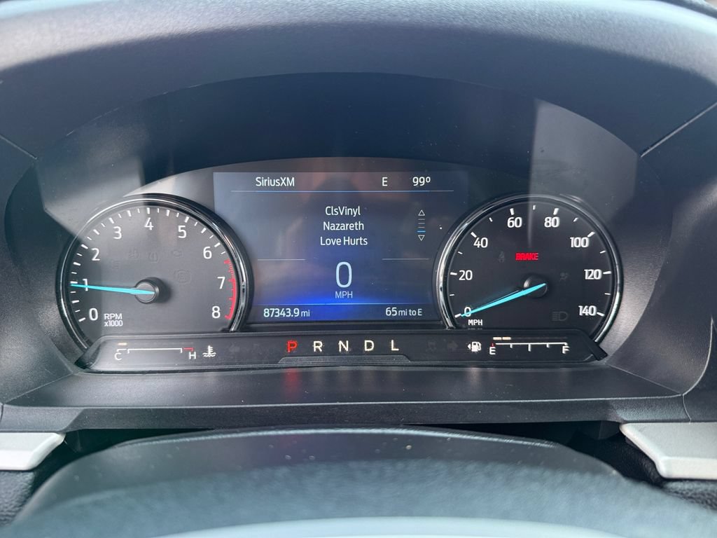 Used 2022 Ford Explorer XLT w/ Equipment Group 202A AWD/4WD image 13
