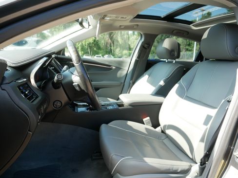 Used 2014 Chevrolet Impala LTZ FWD image 35
