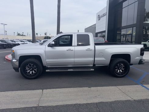 Used 2018 Chevrolet Silverado 1500 LT image 3