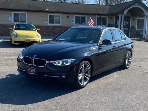 Used 2018 BMW 330i xDrive Sedan w/ Convenience Package image 1