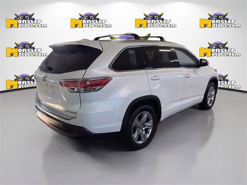 Used 2016 Toyota Highlander Limited image 4